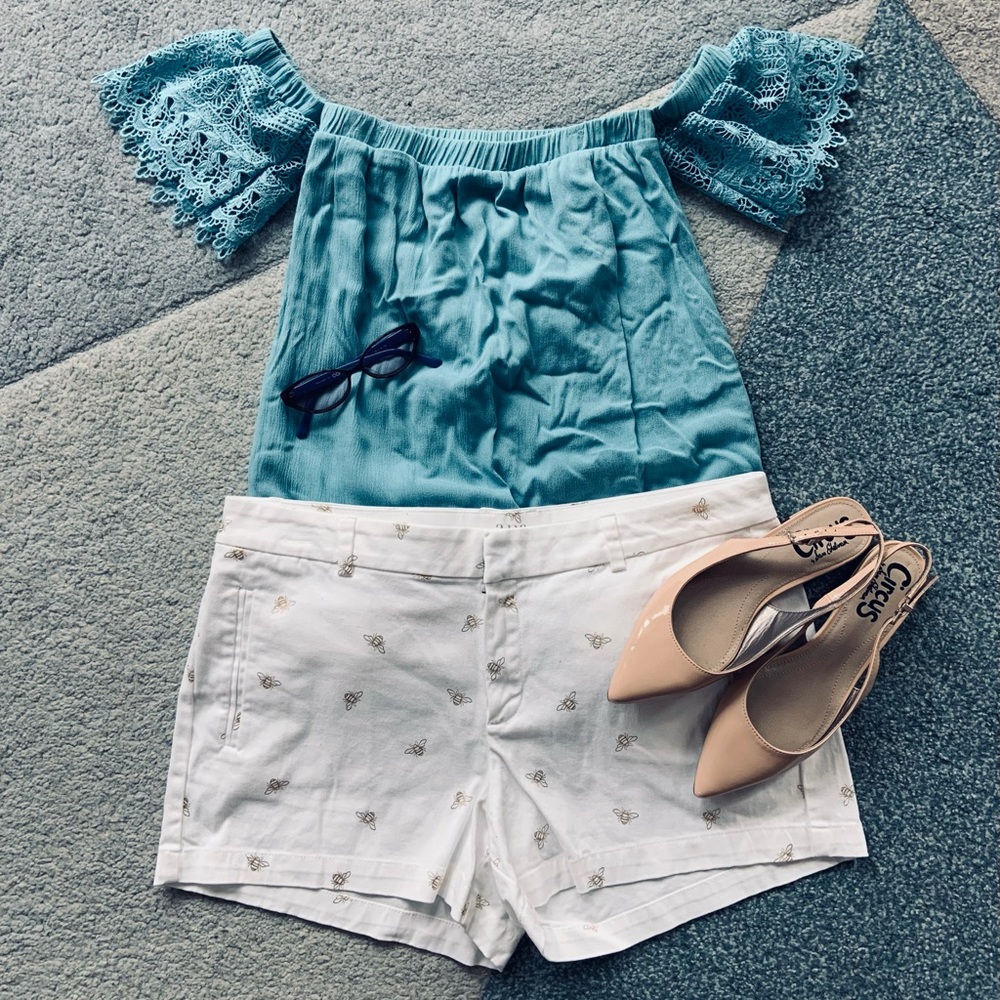 a.n.a White and Gold Bumblebee Twill Shorts